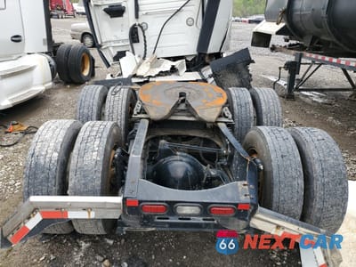 Zdjęcie 9 z 10 samochodu: 2023 VOLVO VNL SEMI TRUCK VIN:4V4NC9EH5PN307665 - miniatura