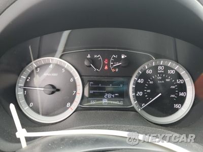 Zdjęcie 9 z 14 samochodu: 2014 NISSAN SENTRA S VIN:3N1AB7AP9EY341450 - miniatura