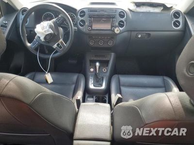 Zdjęcie 8 z 12 samochodu: 2015 VOLKSWAGEN TIGUAN S VIN:WVGBV7AX9FW578243 - miniatura