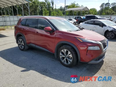 Czwarte zdjęcie samochodu z boku: 2021 NISSAN ROGUE SV VIN:5N1AT3BA4MC845517 - miniatura