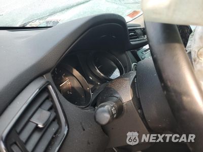 Zdjęcie 9 z 14 samochodu: 2019 NISSAN ROGUE S VIN:JN8AT2MT7KW260413 - miniatura
