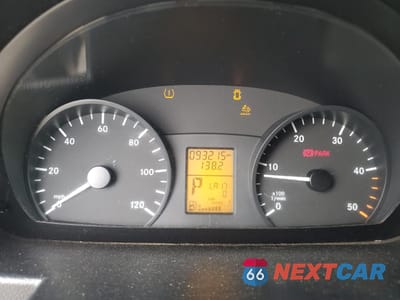 Zdjęcie 9 z 13 samochodu: 2015 MERCEDES-BENZ SPRINTER 2500 VIN:WD3PE8CC8FP106002 - miniatura