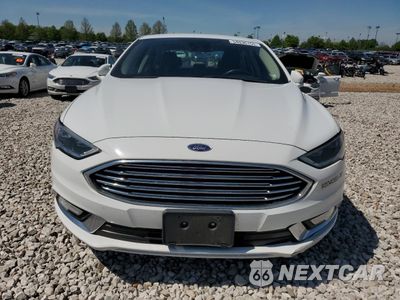 Piąte zdjęcie samochodu w środku: 2017 FORD FUSION SE HYBRID VIN:3FA6P0LU4HR409074 - miniatura