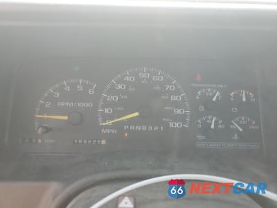 Zdjęcie 9 z 15 samochodu: 2000 CHEVROLET GMT-400 C2500 VIN:1GCGC24R1YF507928 - miniatura