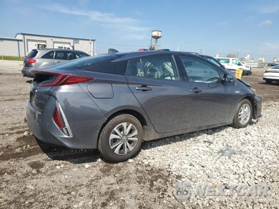 Trzecie zdjęcie samochodu z tyłu: 2017 TOYOTA PRIUS PRIME VIN:JTDKARFP6H3042357 - miniatura