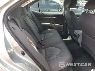 Zdjęcie 10 z 13 samochodu: 2020 TOYOTA CAMRY LE VIN:4T1C31AKXLU542824 - miniatura