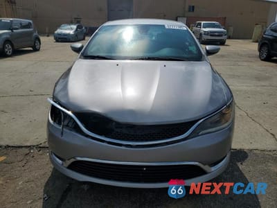 Piąte zdjęcie samochodu w środku: 2017 CHRYSLER 200 LIMITED VIN:1C3CCCAB5HN512393 - miniatura