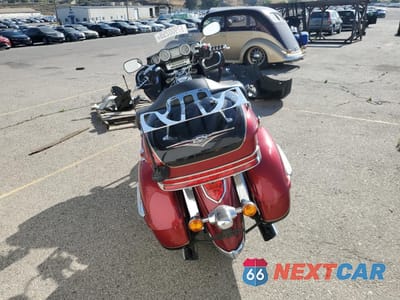 Czwarte zdjęcie samochodu z boku: 2010 KAWASAKI VN1700 B VIN:JKBVNRB10AA000146 - miniatura