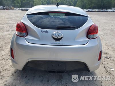 Zdjęcie 6 z 14 samochodu: 2016 HYUNDAI VELOSTER VIN:KMHTC6AD2GU264974 - miniatura