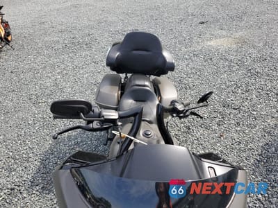 Piąte zdjęcie samochodu w środku: 2019 HARLEY-DAVIDSON FLTRXS VIN:1HD1KTP12KB681167 - miniatura