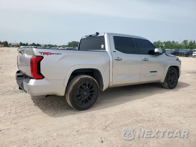 Trzecie zdjęcie samochodu z tyłu: 2022 TOYOTA TUNDRA CREWMAX SR VIN:5TFLA5AB8NX002312 - miniatura