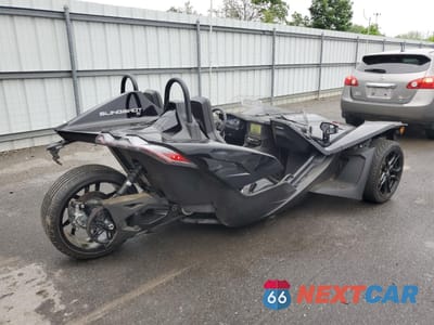 Czwarte zdjęcie samochodu z boku: 2023 POLARIS SLINGSHOT S WITH TECHNOLOGY PACKAGE VIN:57XAATHD4P8154580 - miniatura