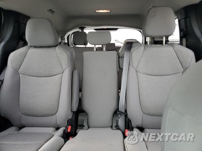 Zdjęcie 10 z 13 samochodu: 2025 TOYOTA SIENNA LE VIN:5TDBSKFC7SS154429 - miniatura