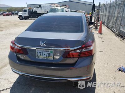 Zdjęcie 6 z 12 samochodu: 2017 HONDA ACCORD LX VIN:1HGCR2F35HA122960 - miniatura