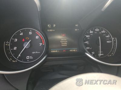 Zdjęcie 9 z 12 samochodu: 2018 ALFA ROMEO GIULIA VIN:ZARFAEBN0J7593662 - miniatura