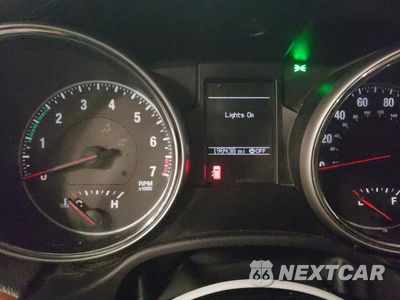 Zdjęcie 9 z 16 samochodu: 2011 JEEP GRAND CHEROKEE LIMITED VIN:1J4RR5GT6BC561258 - miniatura