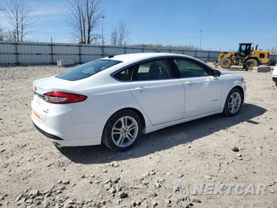 Trzecie zdjęcie samochodu z tyłu: 2018 FORD FUSION SE HYBRID VIN:3FA6P0LU8JR118714 - miniatura