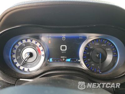 Zdjęcie 9 z 11 samochodu: 2017 CHRYSLER 300 S VIN:2C3CCABT0HH580136 - miniatura
