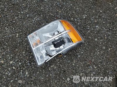 Zdjęcie 13 z 16 samochodu: 2007 CHEVROLET SUBURBAN K2500 VIN:3GNGK26K77G135583 - miniatura