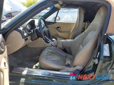 Zdjęcie 7 z 12 samochodu: 2004 MAZDA MX-5 MIATA BASE VIN:JM1NB353040400697 - miniatura