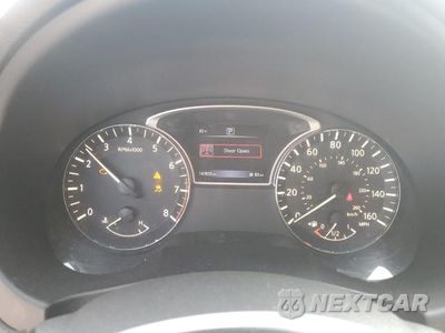 Zdjęcie 9 z 12 samochodu: 2016 NISS ALTIMA VIN:1N4AL3AP1GN325445 - miniatura