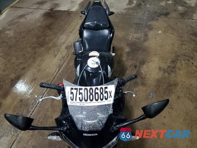 Piąte zdjęcie samochodu w środku: 2011 HONDA CBR250 R VIN:MLHMC4115B5004152 - miniatura