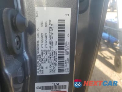 Zdjęcie 12 z 12 samochodu: 2023 TOYOTA TUNDRA CREWMAX SR VIN:5TFLA5DB1PX097813 - miniatura