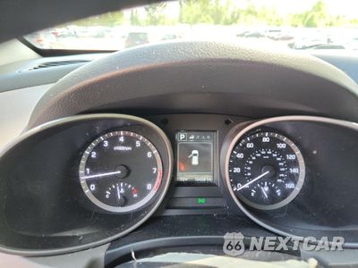 Zdjęcie 9 z 15 samochodu: 2017 HYUNDAI SANTA FE SPORT VIN:5XYZTDLB1HG443637 - miniatura