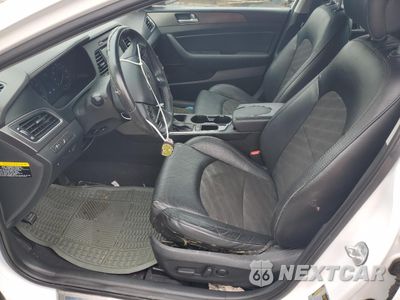 Zdjęcie 7 z 12 samochodu: 2016 HYUNDAI SONATA SPORT VIN:5NPE34AF8GH344065 - miniatura