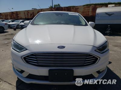 Piąte zdjęcie samochodu w środku: 2017 FORD FUSION SE HYBRID VIN:3FA6P0LU8HR409367 - miniatura
