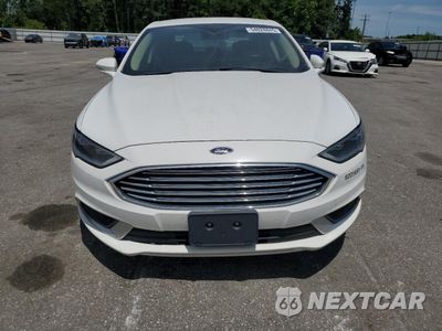 Piąte zdjęcie samochodu w środku: 2018 FORD FUSION SE HYBRID VIN:3FA6P0LU2JR163485 - miniatura
