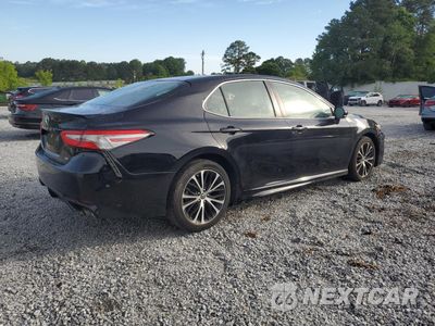 Trzecie zdjęcie samochodu z tyłu: 2018 TOYOTA CAMRY L VIN:4T1B11HK2JU607038 - miniatura