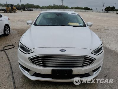 Piąte zdjęcie samochodu w środku: 2018 FORD FUSION SE HYBRID VIN:3FA6P0LU2JR129806 - miniatura