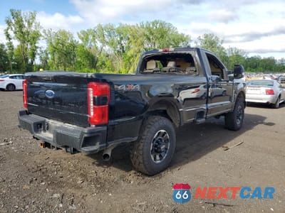 Trzecie zdjęcie samochodu z tyłu: 2023 FORD F350 SUPER DUTY VIN:1FTRF3BA6PEE07069 - miniatura