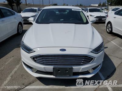 Piąte zdjęcie samochodu w środku: 2018 FORD FUSION SE HYBRID VIN:3FA6P0LU2JR278636 - miniatura