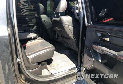 Zdjęcie 6 z 11 samochodu: 2022 RAM 1500 TRX VIN:1C6SRFU92NN335711 - miniatura