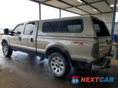 Drugie zdjęcie samochodu z przodu: 2005 FORD F250 SUPER DUTY VIN:1FTSW21P95EB20761 - miniatura