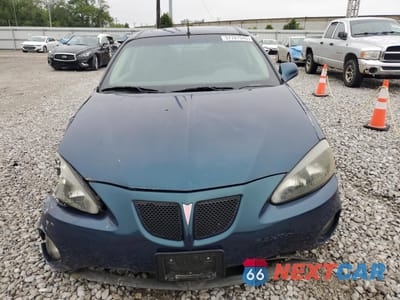 Piąte zdjęcie samochodu w środku: 2005 PONTIAC GRAND PRIX GT VIN:2G2WS522751342433 - miniatura