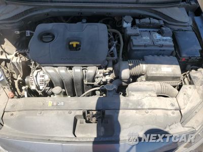 Zdjęcie 11 z 12 samochodu: 2019 HYUNDAI ELANTRA SEL VIN:5NPD84LF3KH398876 - miniatura