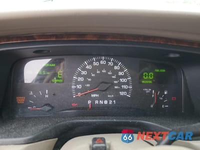 Zdjęcie 9 z 12 samochodu: 2001 LINCOLN TOWN CAR SIGNATURE VIN:1LNHM82W91Y708947 - miniatura