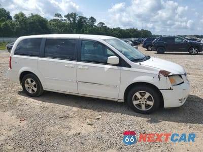 Czwarte zdjęcie samochodu z boku: 2008 DODGE GRAND CARAVAN SXT VIN:1D8HN54P98B117621 - miniatura