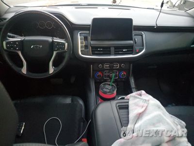Zdjęcie 8 z 13 samochodu: 2021 CHEVROLET TAHOE K1500 Z71 VIN:1GNSKPKD7MR112430 - miniatura