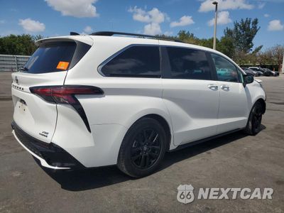 Trzecie zdjęcie samochodu z tyłu: 2022 TOYOTA SIENNA XSE VIN:5TDDSKFC1NS061113 - miniatura