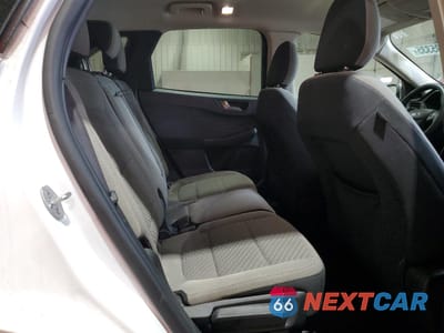 Zdjęcie 11 z 16 samochodu: 2020 FORD ESCAPE SE VIN:1FMCU9G69LUA13970 - miniatura
