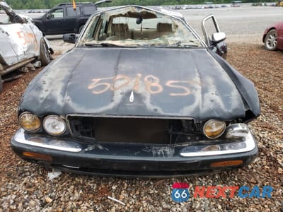 Piąte zdjęcie samochodu w środku: 1998 JAGUAR VANDENPLAS VIN:SAJKX6247WC835061 - miniatura
