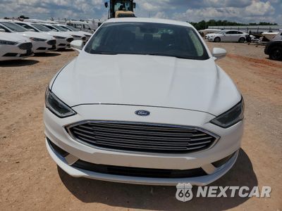 Piąte zdjęcie samochodu w środku: 2018 FORD FUSION SE HYBRID VIN:3FA6P0LU1JR171920 - miniatura