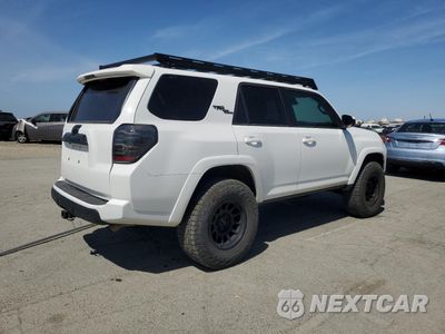 Trzecie zdjęcie samochodu z tyłu: 2021 TOYOTA 4RUNNER SR5/SR5 PREMIUM VIN:JTEPU5JR8M5934411 - miniatura