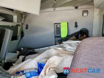 Zdjęcie 6 z 10 samochodu: 2025 VOLVO VN VNL VIN:4V4NC9EH2SN681417 - miniatura