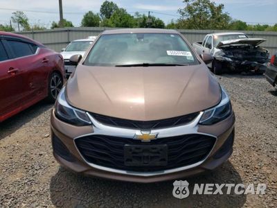 Piąte zdjęcie samochodu w środku: 2019 CHEVROLET CRUZE LT VIN:1G1BE5SM4K7134584 - miniatura