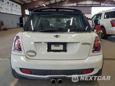 Zdjęcie 6 z 12 samochodu: 2010 MINI COOPER S VIN:WMWMF7C53ATZ72835 - miniatura